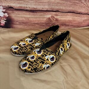 Washington Redskins Women's Slip On Shoes NFL Logo Flats Size L Rare